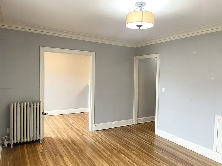 2338 Marshall Apartments — Photo 20