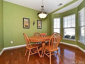 4th image of 4519 Scarlet Oak Dr