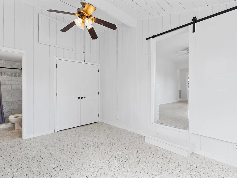331 Winters St — Photo 16