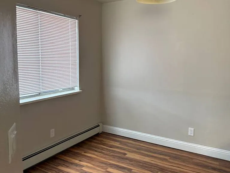 Timberglen Apartments — Photo 12