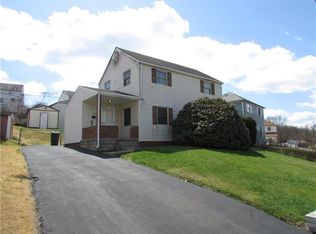 608 Independence Dr, Clairton, PA