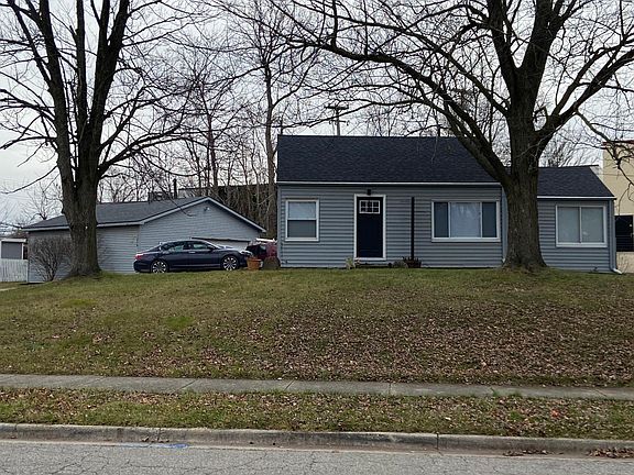 3rd image of 540 Burwood Ave