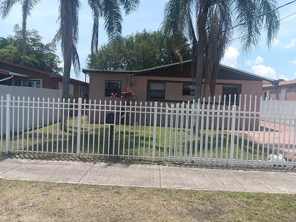 1630 NW 153rd St