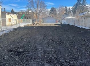 12207 127th St NW, Edmonton, AB T5L 0Z7