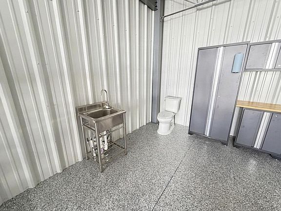 5th image of 567 Faison Rd #6
