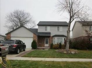 1439 Oakview Dr, Canton, MI 48187
