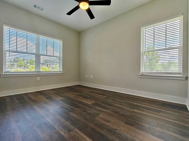 Treesort Luxury Living — Photo 62