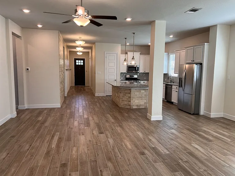 10215 High Noon Dr — Photo 9