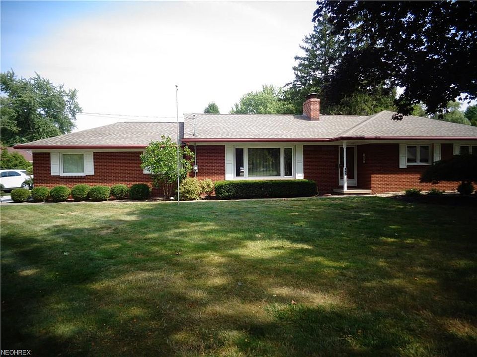 1st image of 183 Wainwood Dr SE