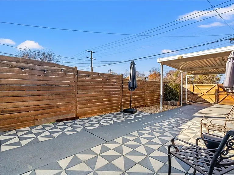 134 35th St NE — Photo 30