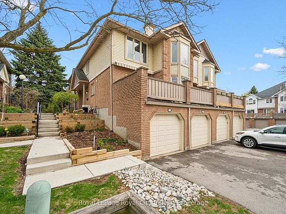 3rd image of 941 Gordon St #25