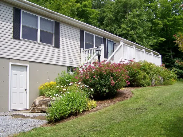 149 P M Rd #P, Arlington, VT 05250