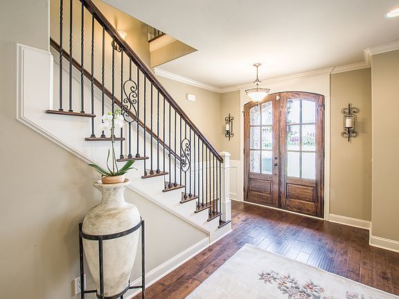 3rd image of 6318 Midtowne Ln NW