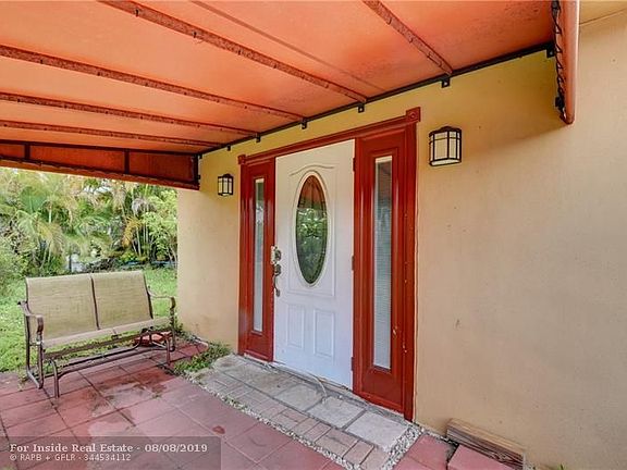 3rd image of 430 NE 58th Ct