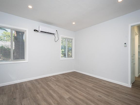 4th image of 10152 Haines Canyon Ave