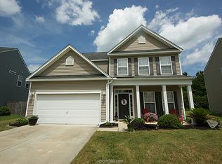 569 English Oak Cir, Moncks Corner, SC 29461
