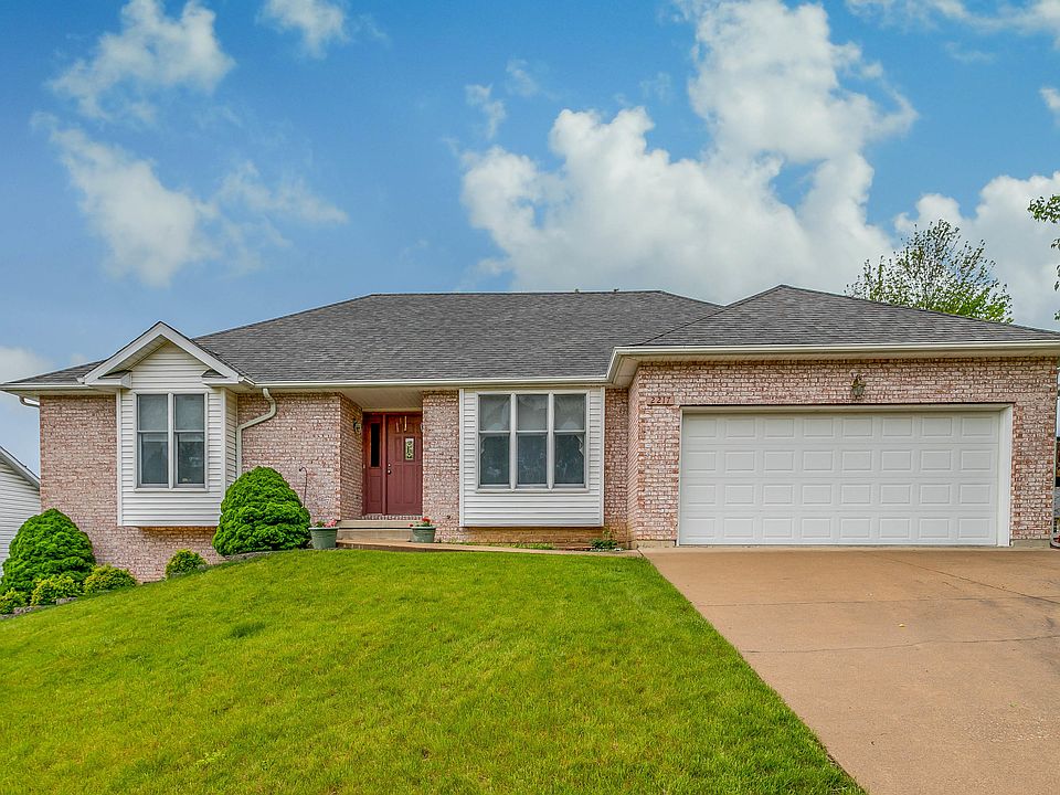 2nd image of 2217 Katy Ln