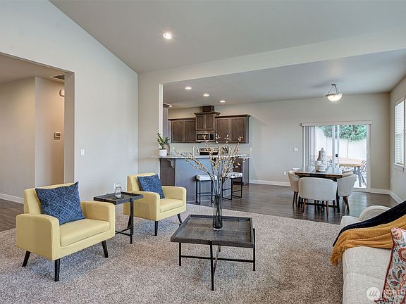 4th image of 1738 Skylar Court