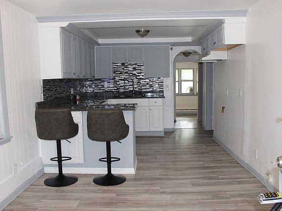 5th image of 8436 Lozier Ave