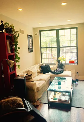 Rented by TheRealEstateCompany.com LLC | media 16