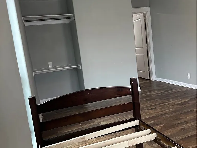 1502 Morgan Ave #2 — Photo 10