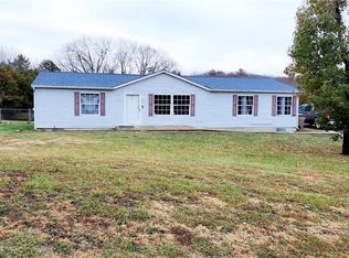 134 Baucky Ln, Union, MO 63084