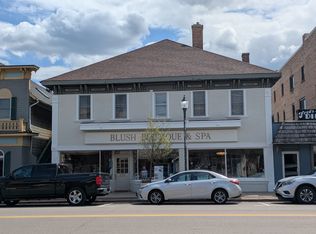 229 Center St #B, Grayslake, IL 60030