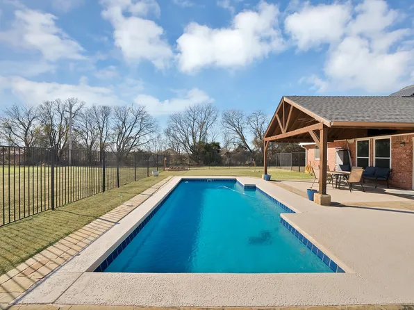 2051 Florence Dr, Princeton, TX 75407