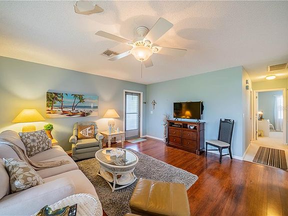 5th image of 243 Gloucester Blvd #170