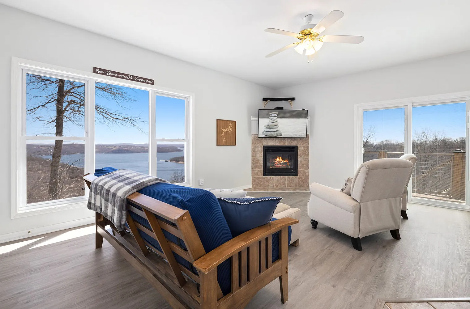 4 bed, 2.0 bath, 2798 sqft, $4,368 — Photo 1