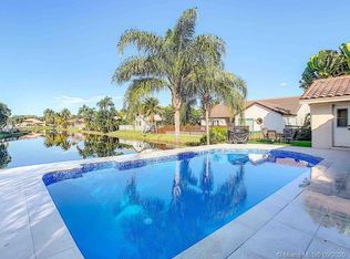 1271 NW 100th Way, Plantation, FL 33322