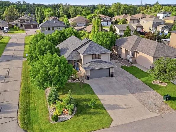 1 Wellington BAY, White City, SK S4L 0B6
