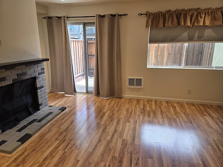 601 Racquet Club Cir — Photo 17