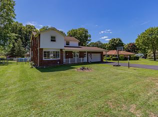 43 Forest Rd, Mountain Top, PA 18707