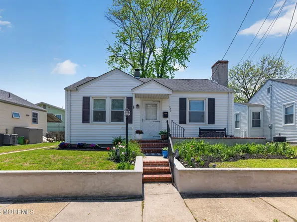 130 Stockton Avenue, Ocean Grove, NJ 07756