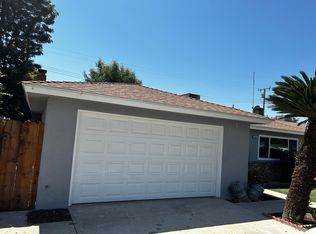 304 Sequoia Dr, Exeter, CA 93221