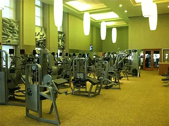 Rented by R New York