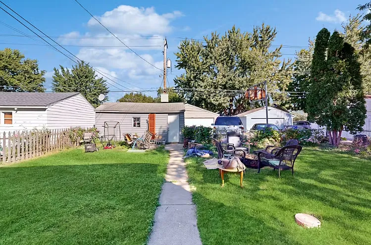 1243 Thomas Ave #2 — Photo 8