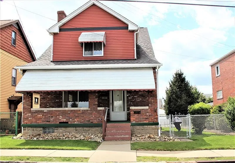 2614 Banker St photo 1