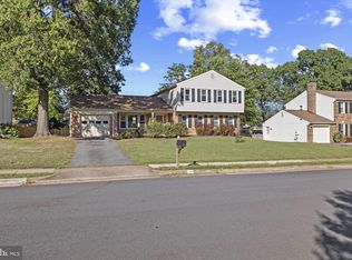 11 Butternut Way, Sterling, VA 20164