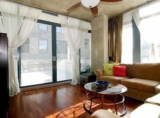 321 S Sangamon St UNIT 306, Chicago, IL 60607