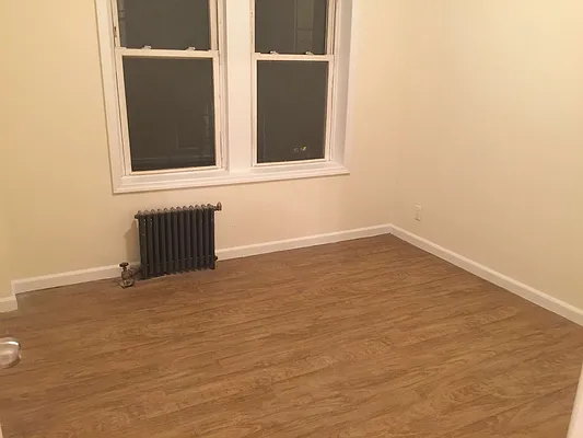 Rented by Metropolis International Realty Inc. | media 35