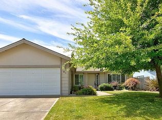 93 Blue Water Cir, Sacramento, CA 95831