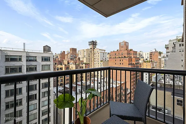 Sold by Corcoran | media 3