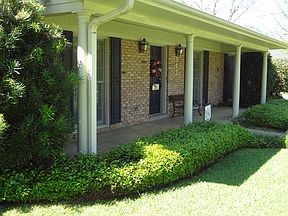 2nd image of 942 Loren Ave