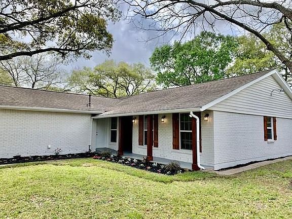 4th image of 5819 Ludington Dr