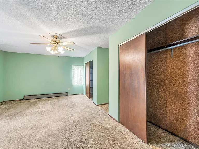 209 Lindy Blvd — Photo 10