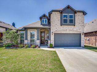 8608 Timber Ridge Dr, Aubrey, TX 76227