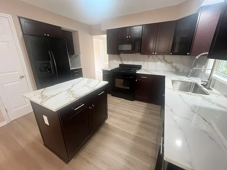 2306 Alava Ct — Photo 3