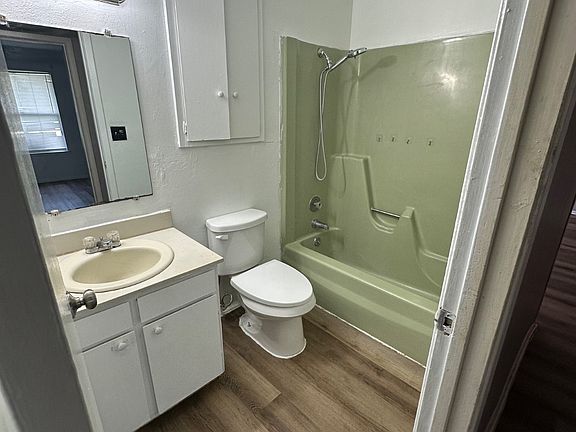 5th image of 8331 Glen Mont Dr